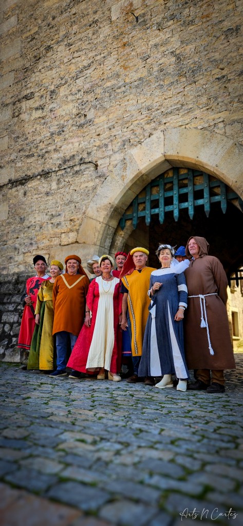 costumes médiévaux